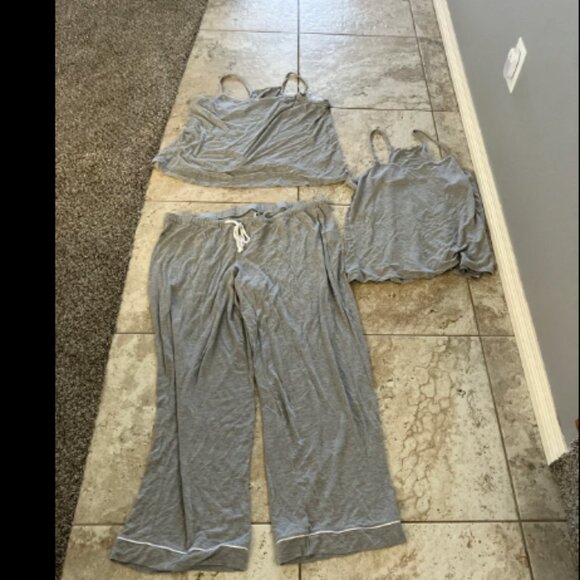 🎄Alfani brand XXL Pajama Set (2 tops and 1 pants) - Picture 1 of 6